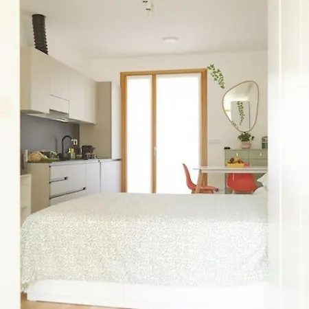 Apartament Nuovissimo Monolocale In Centro Mediolan
